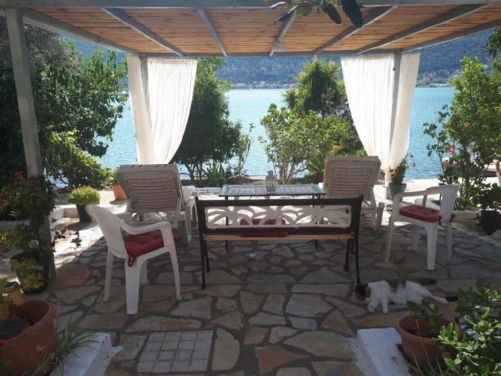 Geni Bay Apartment Exterior photo